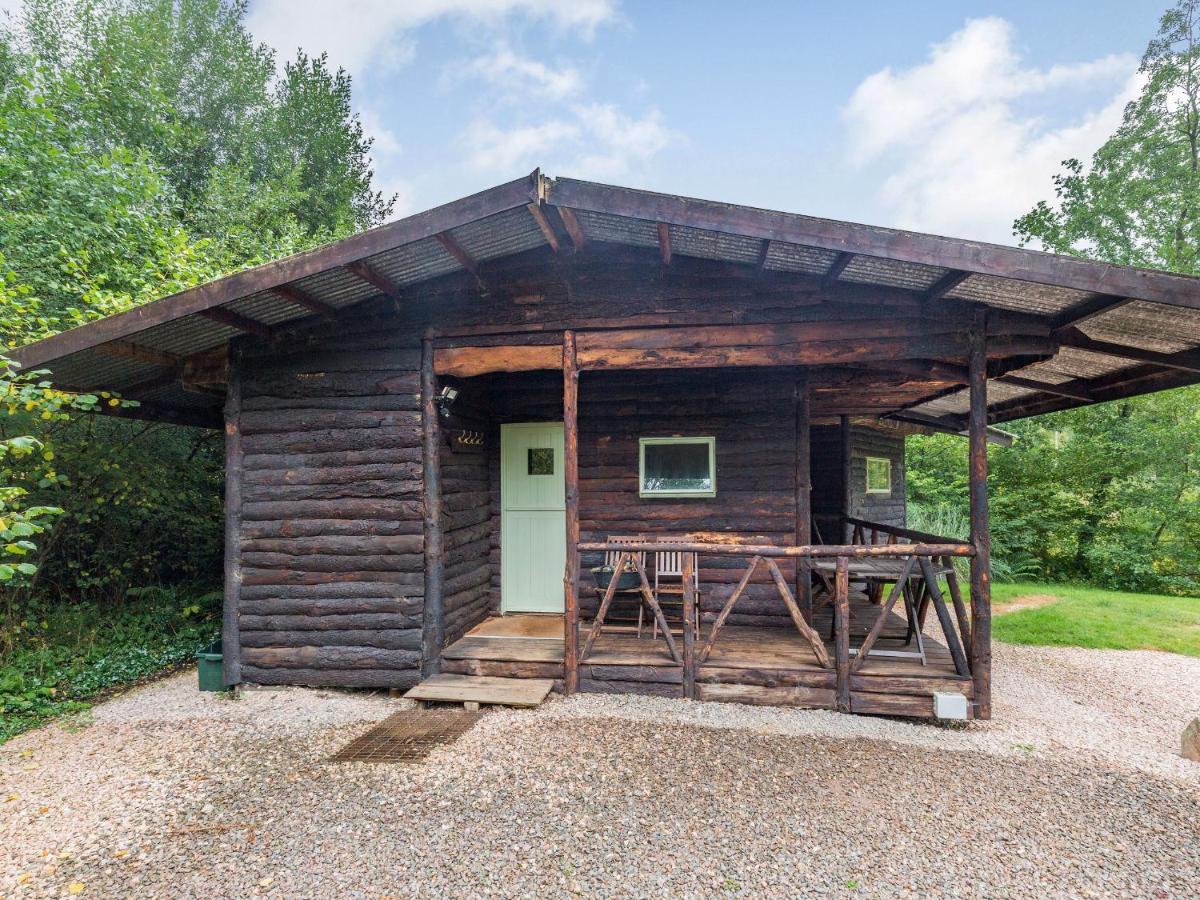 The Log Cabin Honiton Exterior foto