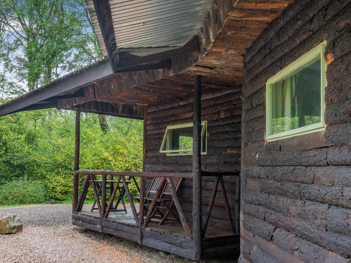 The Log Cabin Honiton Exterior foto